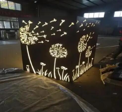 万山耐候钢灯箱